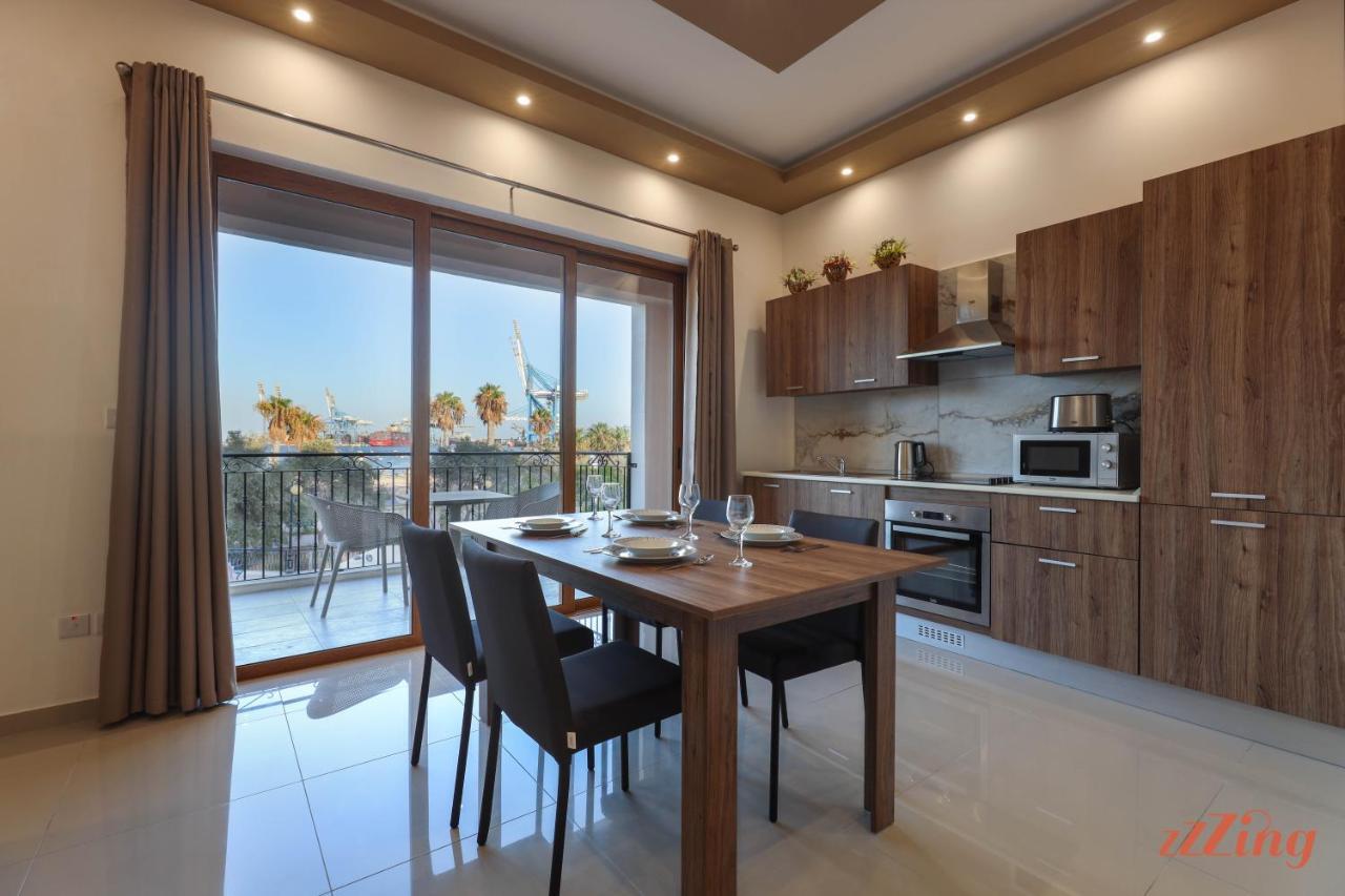 Gem Beachfront Apt With Amazing Bay And Sea Views Birżebbuġa Kültér fotó