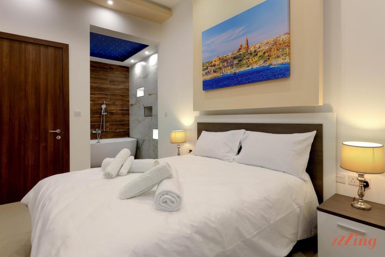 Gem Beachfront Apt With Amazing Bay And Sea Views Birżebbuġa Kültér fotó